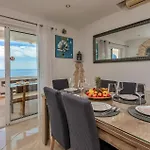 3 Bedroom Awesome In