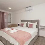 아파트 3 Bedroom Awesome In *