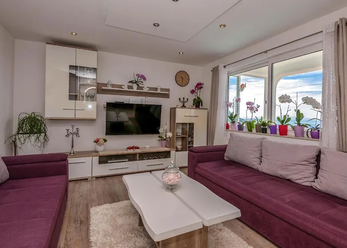 3 Bedroom Awesome In * Макарська